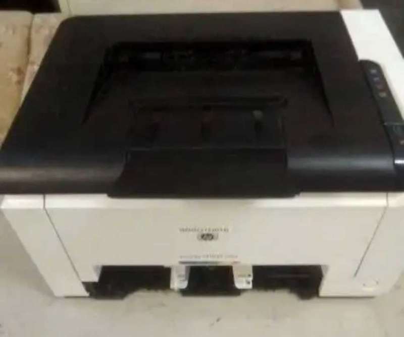 PRINTER : HP COLOUR CP1025 ( MISSING PAPER DRAWER )