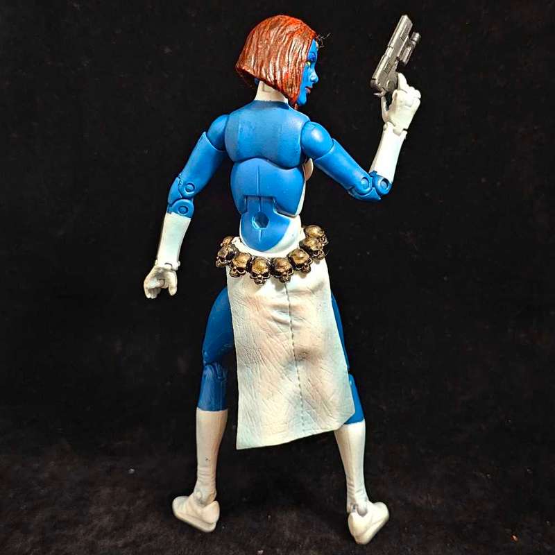 ToyBiz Marvel Legends Mystique
