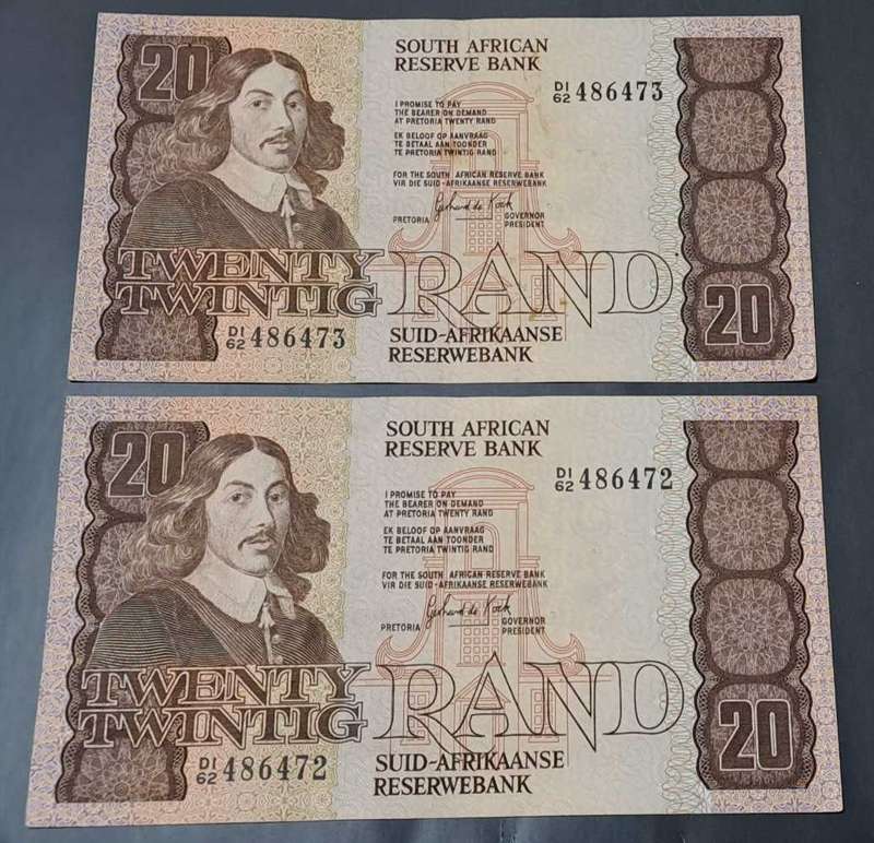 Consecutive pair 1981 Twenty Rand GPC de Kock, second issue