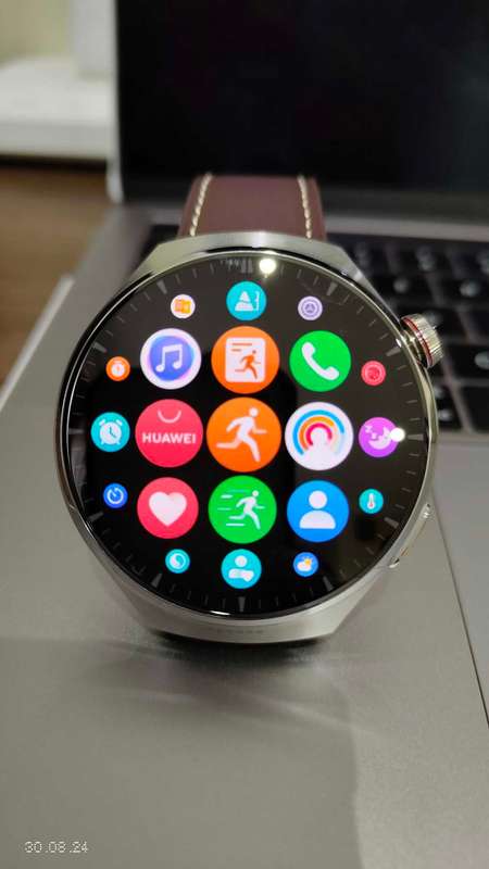 Huawei Watch 4 Pro Titanium Alloy case & Sapphire Crystal