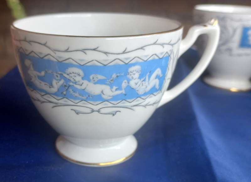 Coalport bone china: Revelry - 4 x cups and 2 x Soup Coupe