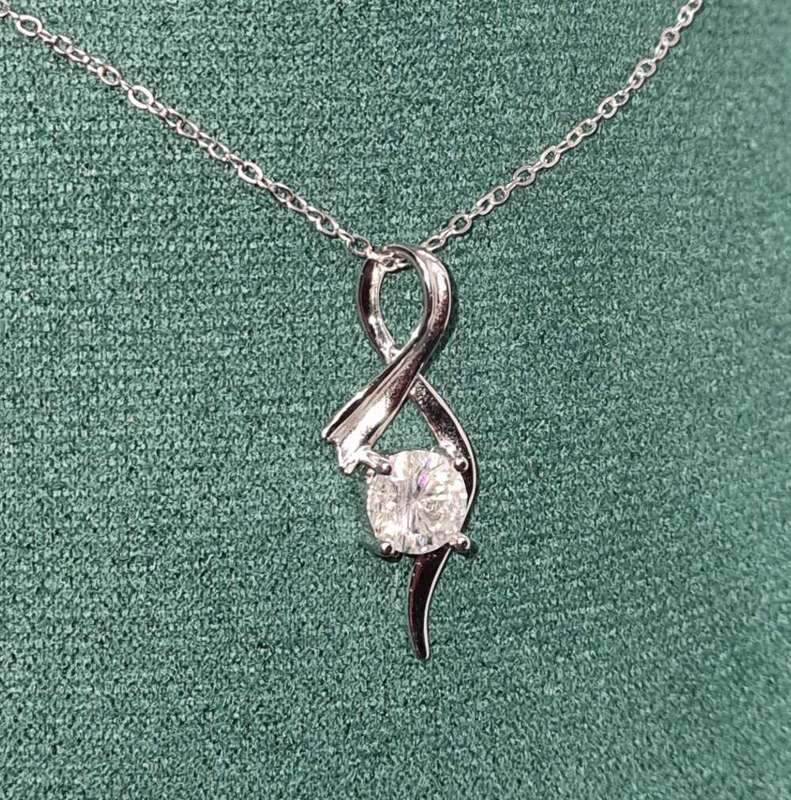 Necklace Sterling Silver 925 1 Karat Moissanite Diamond Geometric Classic Pendant