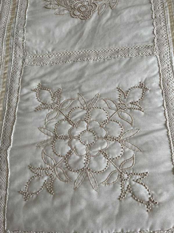 DOUBLE BED CANDLEWICK QUILT