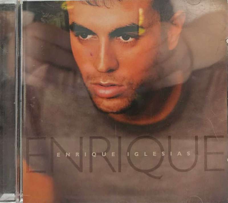 Enrique Iglesias    73