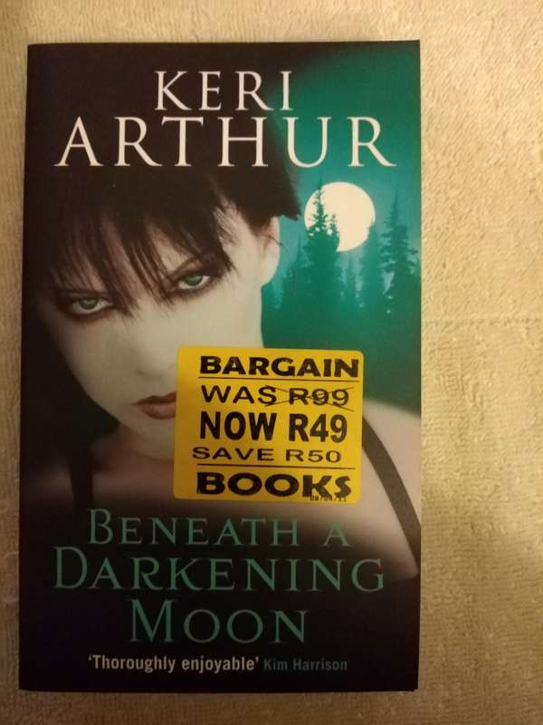 Keri Arthur    BENEATH A DARKINING MOON