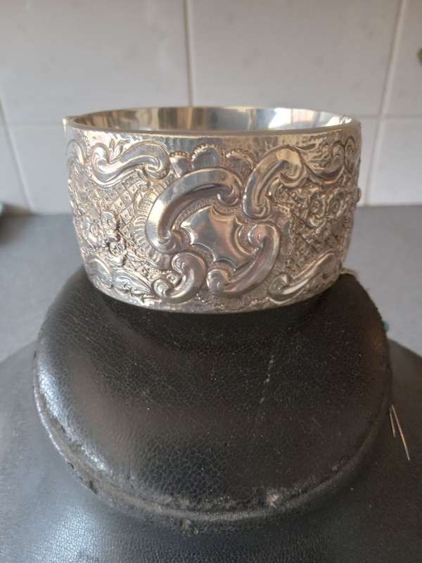 Large Vintage Hallmarked Silver Hinge Bangle