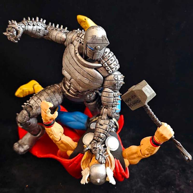 ToyBiz Marvel Legends Destroyer