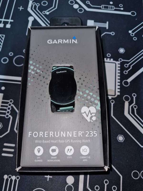 Garmin Forerunner 235