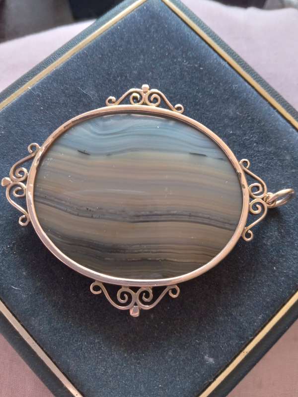 Large Antique Victorian 9ct Rose Gold And Banded Agate Pendant