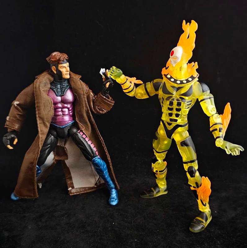 Hasbro Marvel Legends AOA Sunfire