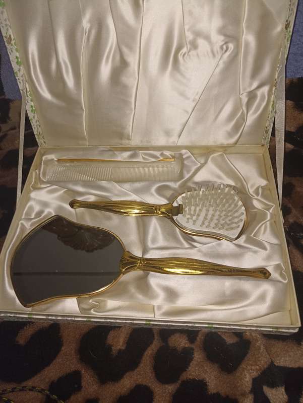 Sonata brush set vintage