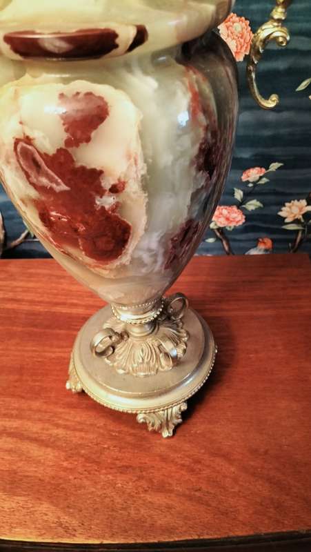 Neoclassical Style Onyx Urn