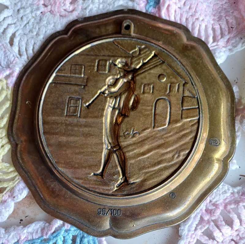 Vintage wall plate *rare find*