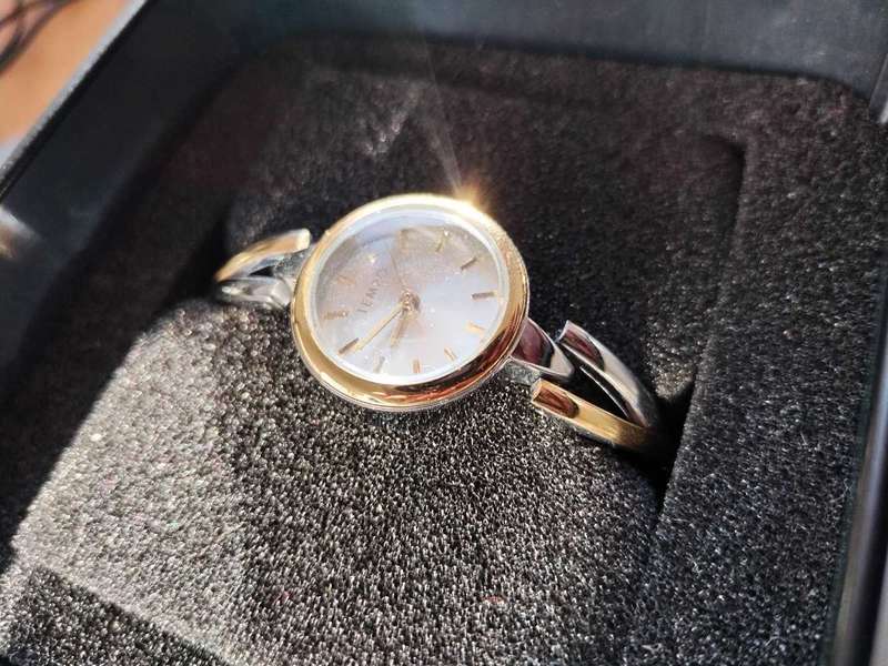 Tempo Gold women watch