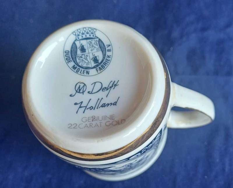 Delft Holland geniune 22 carat gold cup