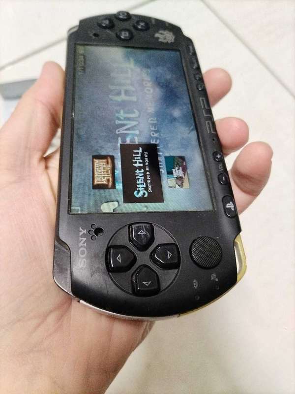 Monster hunter psp 3000 V3 console  Japan only