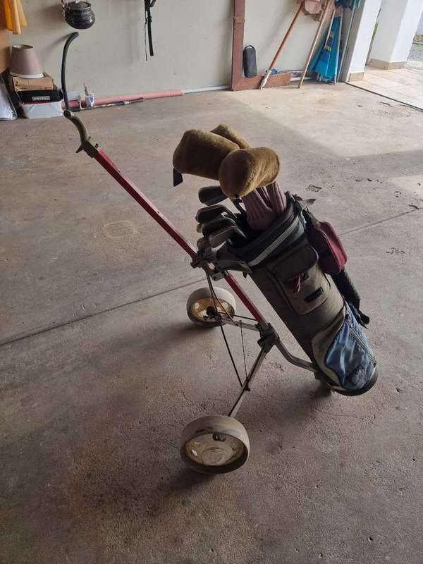 Golf cluclbs