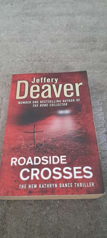 Roadside Crosses-Jeffrey Deaver