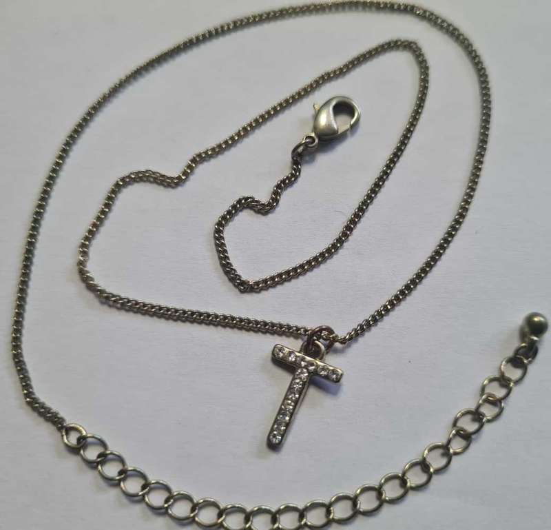 Necklace with crusifix pendant