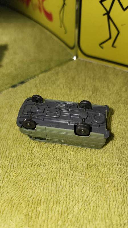 Mercedes Benz Panel  an by Wiking