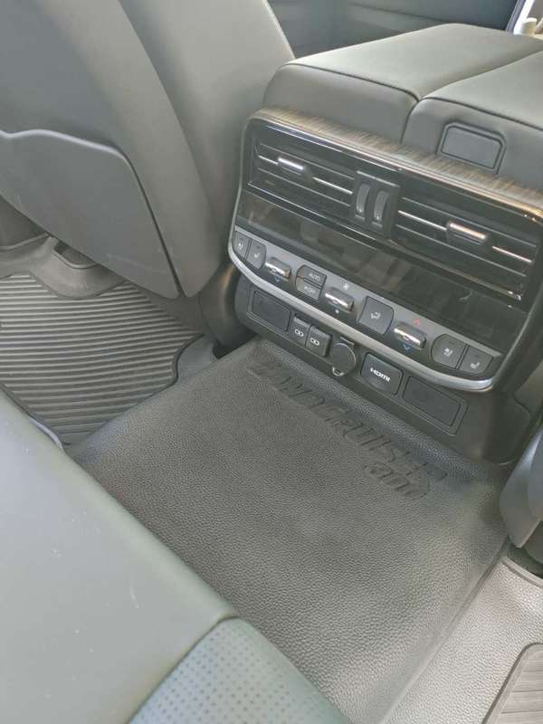 Toyota Landcruiser 300 Heavy duty Moulded Rubber Mats