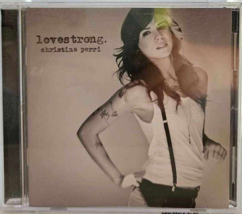 Christina Perri Lovestrong.  1464