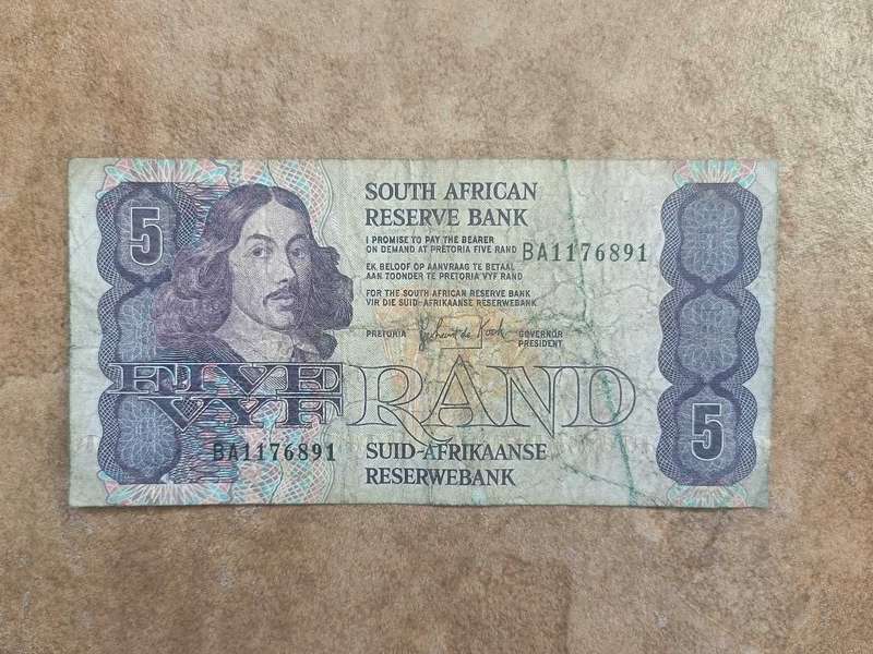 5 x South Africa R5 Old Notes, Van Riebeck, Circulated