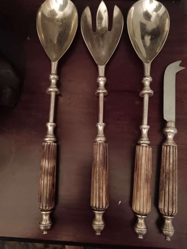 Silver Plated Bone Handled Salad Spoons & Cheese Knife