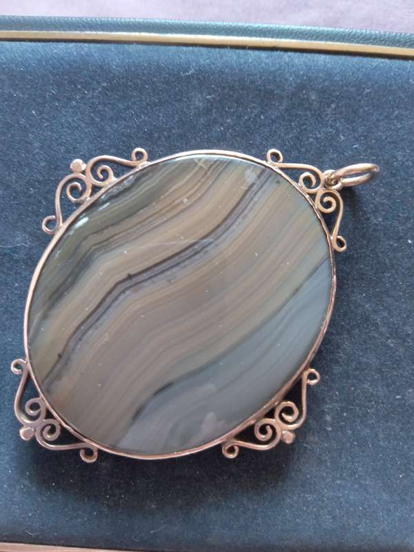 Large Antique Victorian 9ct Rose Gold And Banded Agate Pendant