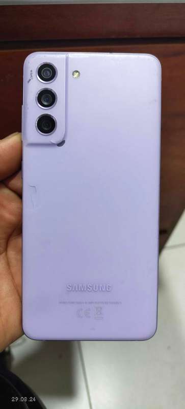 Samsung s21fe 128GB/6GB Dual Sim Purple colour (pre owned)