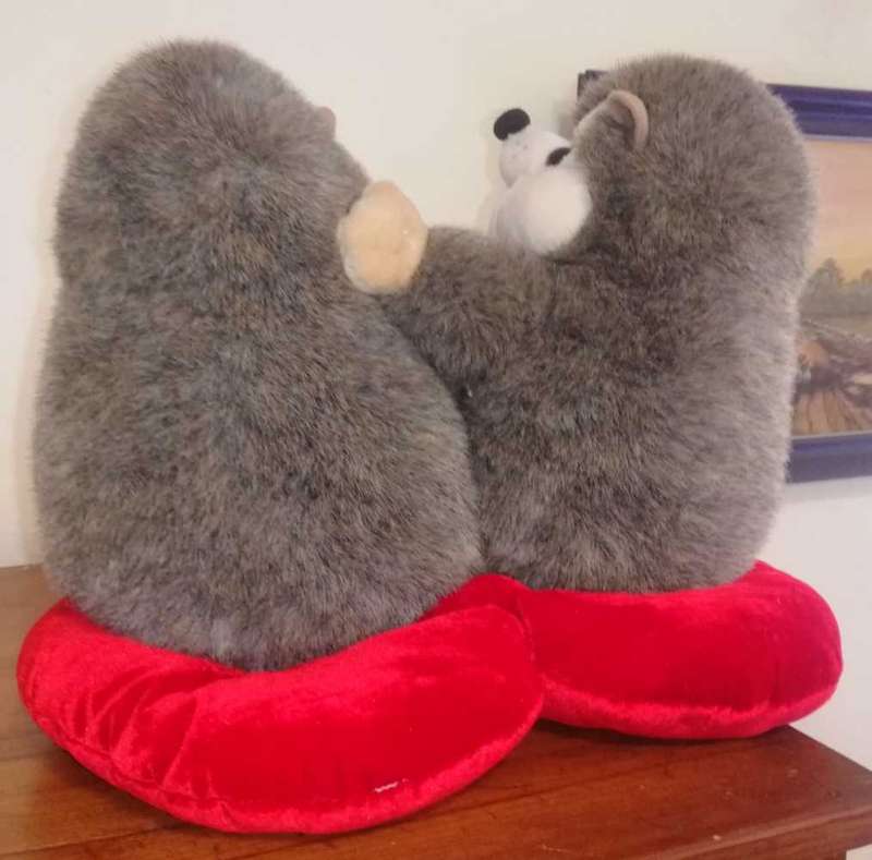 2x Large Porcupines holding a pumpkin sitting on a big red Heart! 38cm.