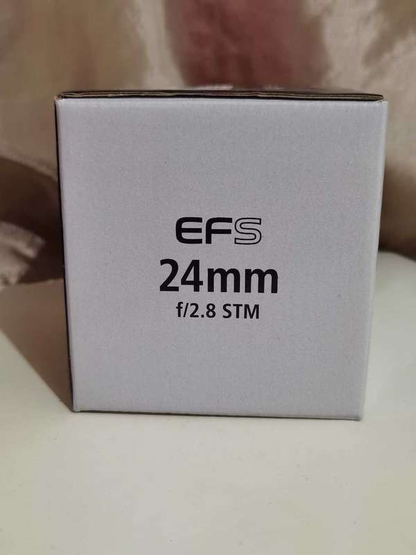 Canon EFS 24mm f2.8 STM pancake lens