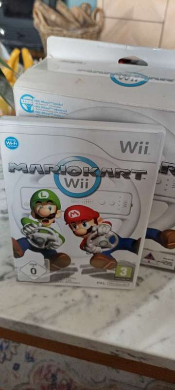 Mario Kart Wii with box and Wheel (PAL)
