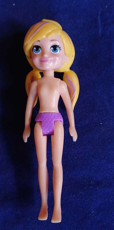 Polly pocket doll