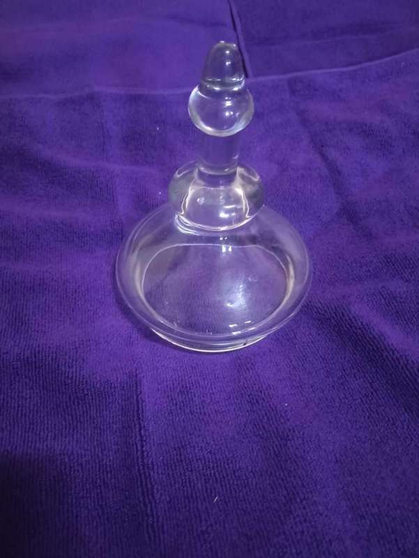 Wow  glass container with bath balls