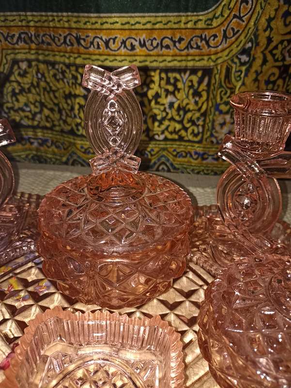 Carnival vintage dressing set