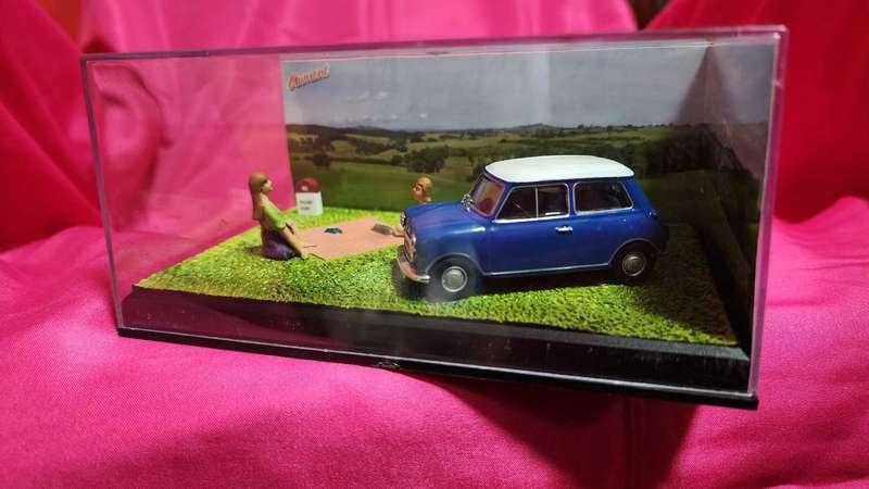 LA Route Bleue " L' Austin Mini