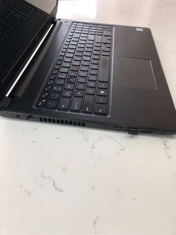 Dell Inspiron 15-4557