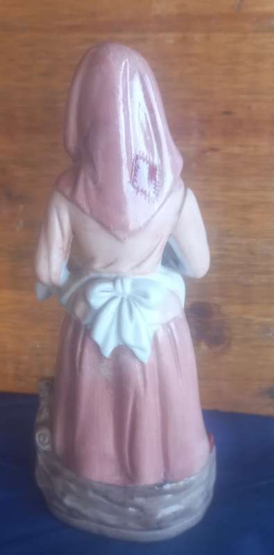 Old lady figurine