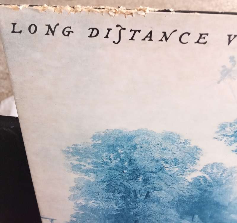 THE MOODY BLUES - LONG DISTANCE VOYAGER LP VINYL RECORD