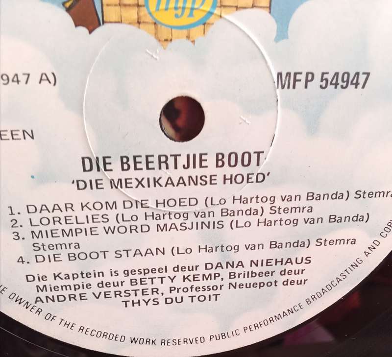 DANA NIEHAUS, BETTIE KEMP - DIE BEERTJIEBOOT LP VINYL RECORD AFRIKAANS