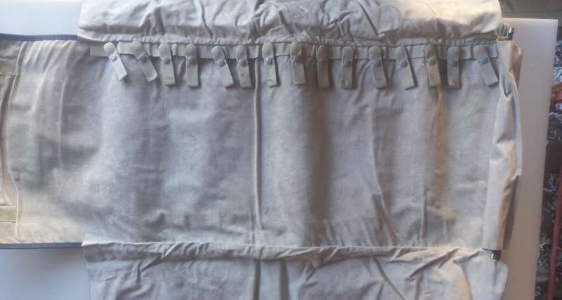 Jewelery roll-up bag