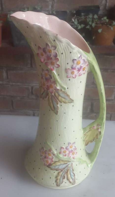James Kent Longton 2973 Jeanette vase