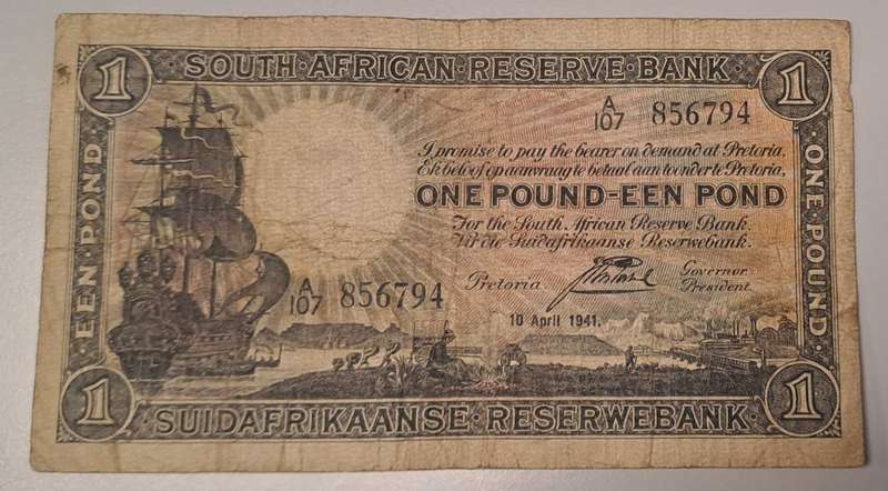 10 April 1941 Black One Pound Postmus A/107 856794