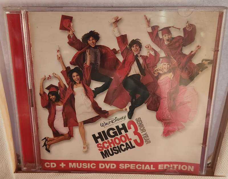 High School Musical 3 Senior Year   584