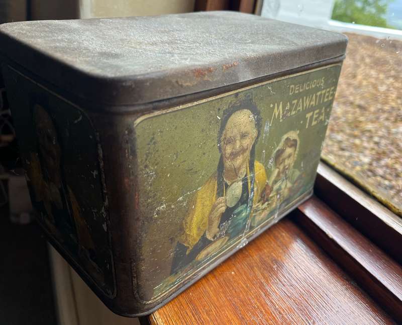 Vintage Mazawattee tin - Old folks at home