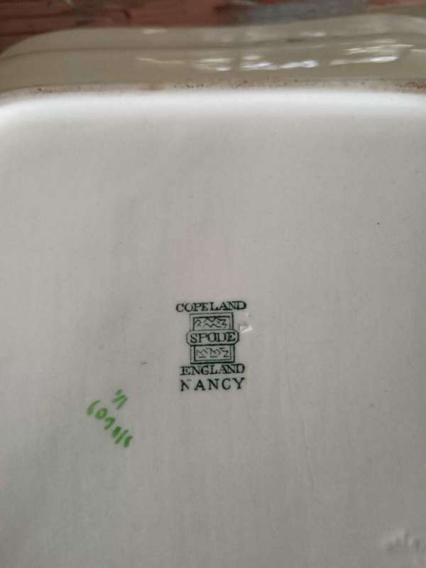 Spode Vegetable or Salad Bowl Pattern Nancy