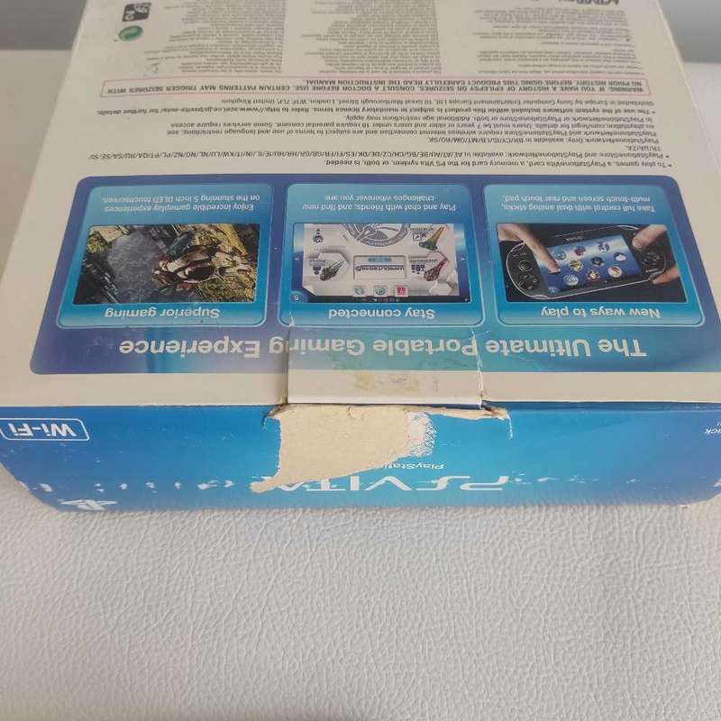 Sony Ps Vita Oled PCH 1003 Black Ops wi fi bundle