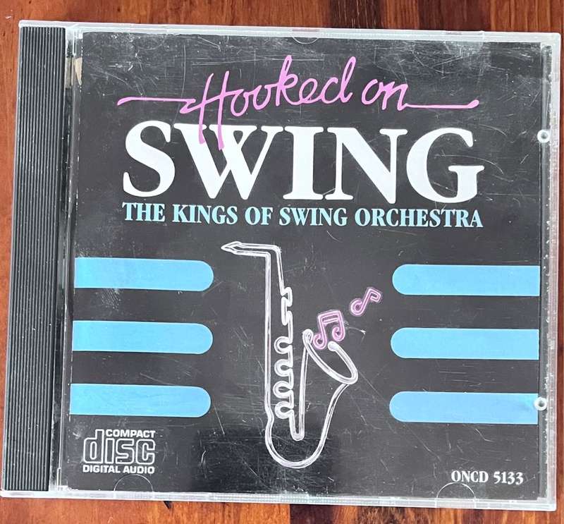 Hooked on Swing - The Kings of Swing Orchestra (UK, ONCD5133)