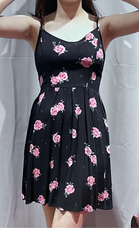 Summer H&M viscose black roses dress - size 8